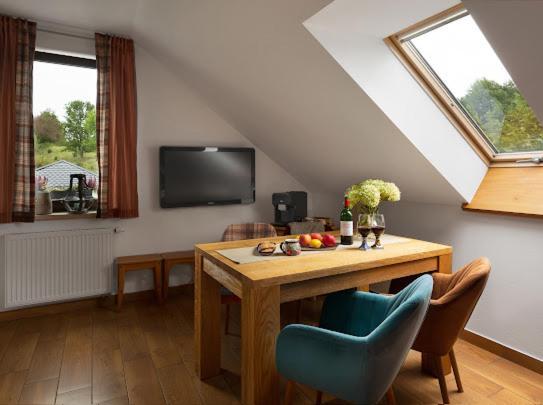 Apartamenty U Harrego I Przy Stawie Spa Z Klimatyzacja, Balia, Sauna, Ogrodem I Parkingiem Kudowa-Zdrój Exteriér fotografie